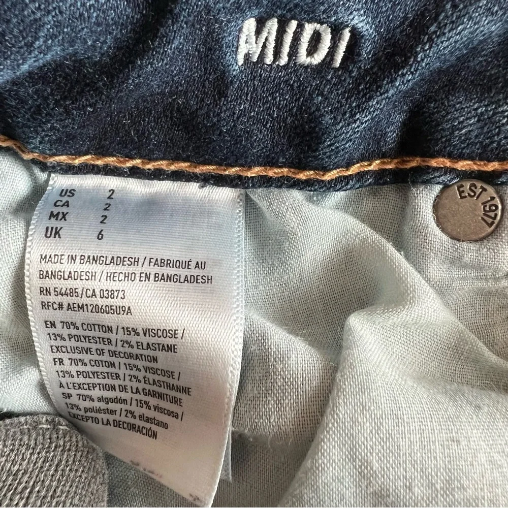 American eagle outfitters midi denim shorts size 2 - Picture 3 of 4